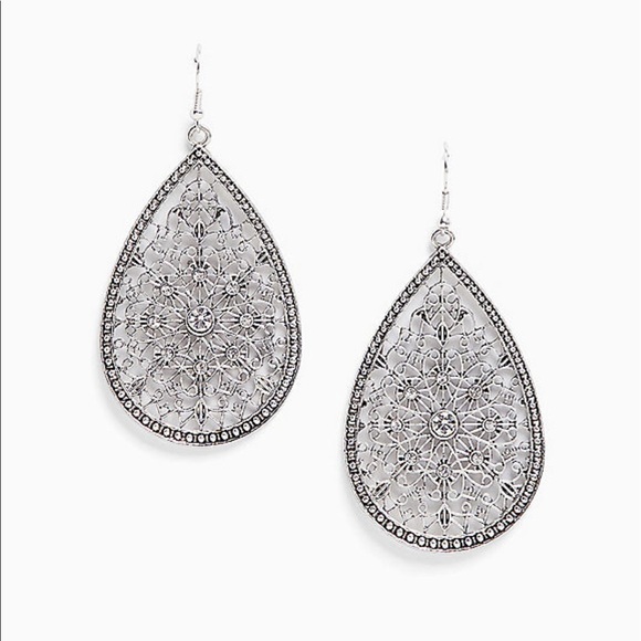 Nwt Torrid Silver Tone Filigree Bracelet Earrings - Picture 2 of 6